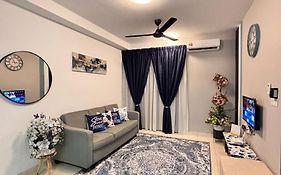 E. R Homestay 3R2B Nearby Klia